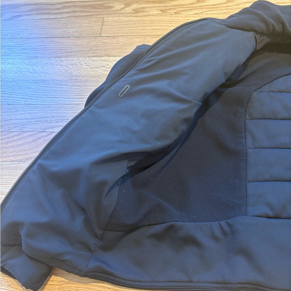 Lululemon jacket - Picture 2 of 6